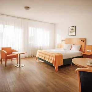 https://ariva-boardinghouse-platanenhof.hotelsheidelberg.net